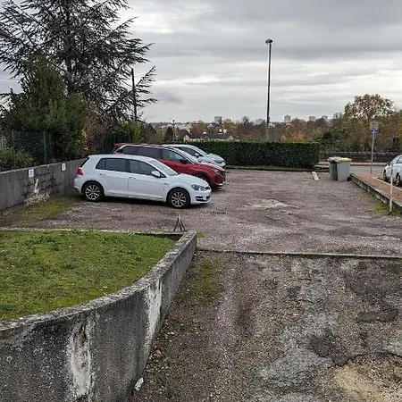 Parc Carrieres Bacquin A 5 Minutes De La Gare *